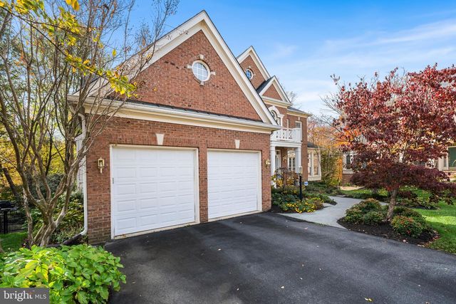 10121 RATCLIFFE MANOR DR, Fairfax, VA 22030