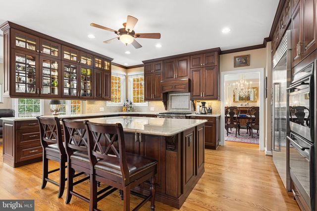 10121 RATCLIFFE MANOR DR, Fairfax, VA 22030