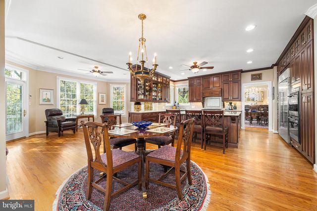 10121 RATCLIFFE MANOR DR, Fairfax, VA 22030