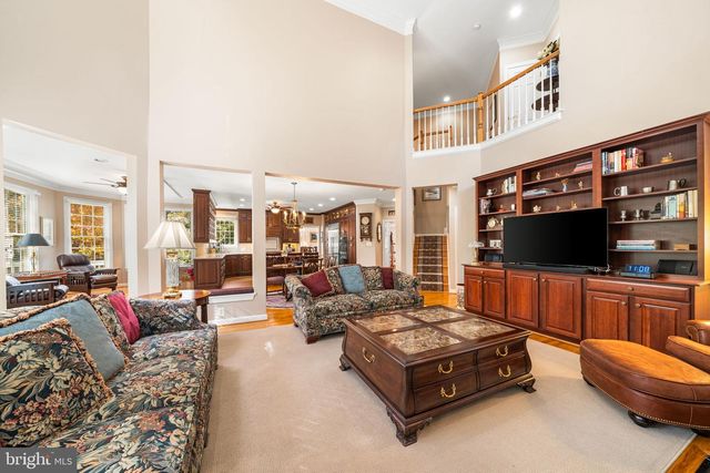 10121 RATCLIFFE MANOR DR, Fairfax, VA 22030