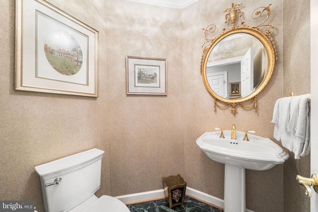 10121 RATCLIFFE MANOR DR, Fairfax, VA 22030