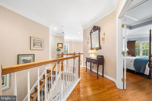 10121 RATCLIFFE MANOR DR, Fairfax, VA 22030