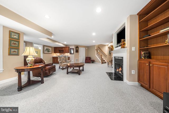 10121 RATCLIFFE MANOR DR, Fairfax, VA 22030