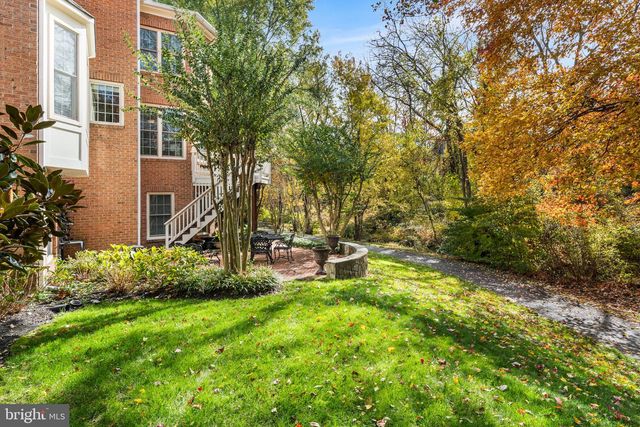 10121 RATCLIFFE MANOR DR, Fairfax, VA 22030