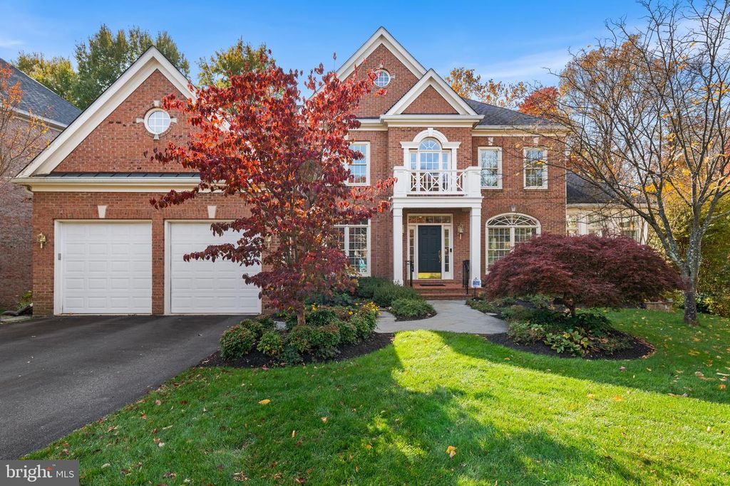 10121 RATCLIFFE MANOR DR, Fairfax, VA 22030