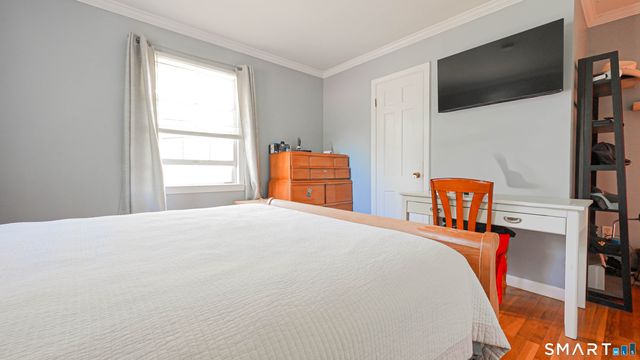 27 Powder Horn Hill, Brookfield, CT 06804