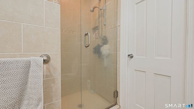 27 Powder Horn Hill, Brookfield, CT 06804