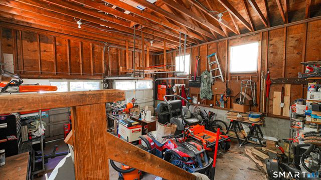 27 Powder Horn Hill, Brookfield, CT 06804