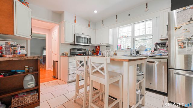 27 Powder Horn Hill, Brookfield, CT 06804