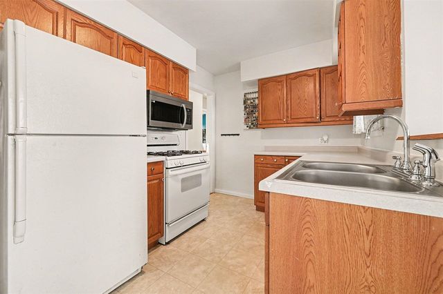 2018 Duiker Avenue, Grand Rapids, MI 49505