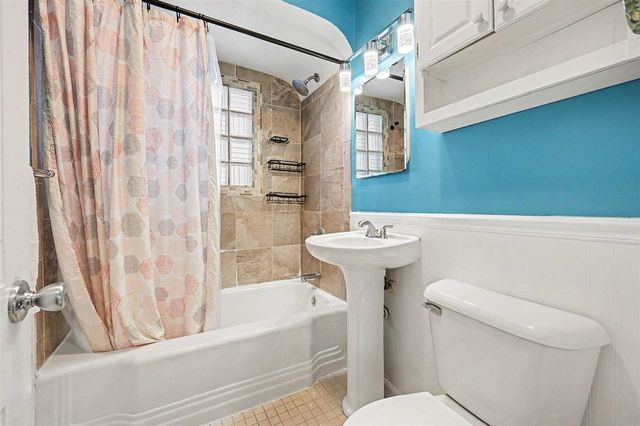 2018 Duiker Avenue, Grand Rapids, MI 49505