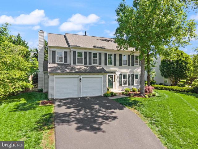 8190 LONE OAK CT, Manassas, VA 20111