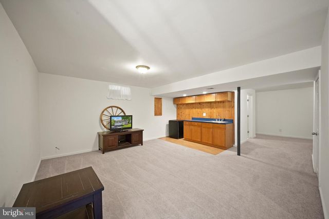 8190 LONE OAK CT, Manassas, VA 20111
