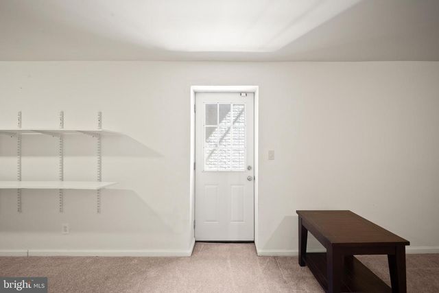8190 LONE OAK CT, Manassas, VA 20111