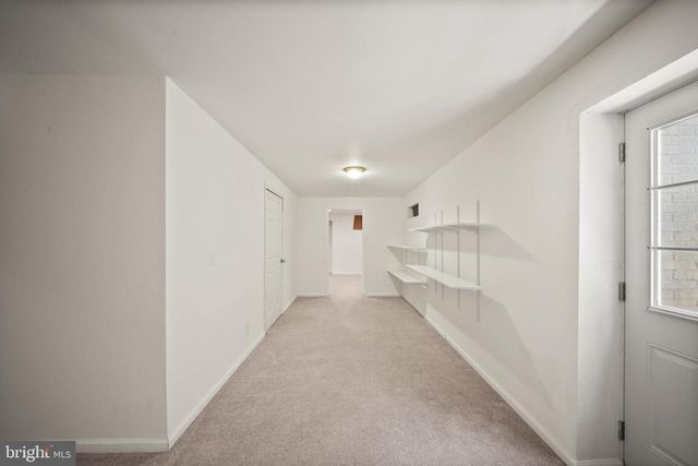 8190 LONE OAK CT, Manassas, VA 20111