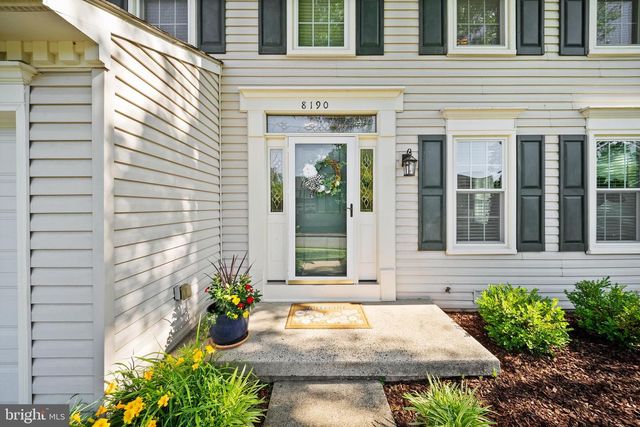 8190 LONE OAK CT, Manassas, VA 20111
