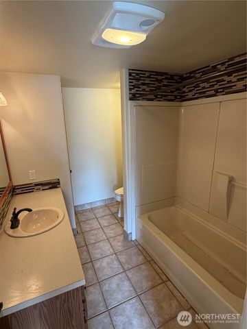 649 5th Avenue N, Okanogan, WA 98840