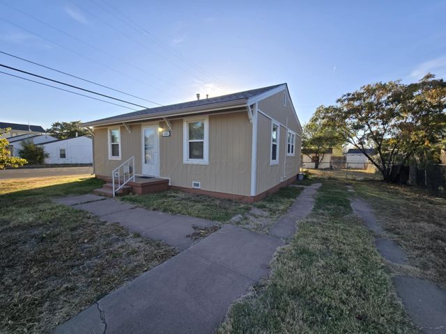 1601 N HIGHLAND Street, Amarillo, TX 79107