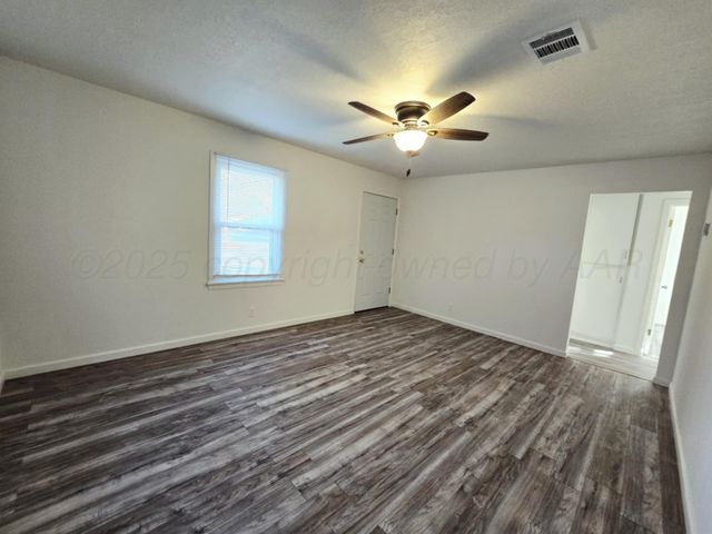 1601 N HIGHLAND Street, Amarillo, TX 79107