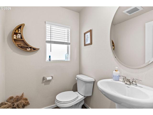 2678 26TH Loop, Springfield, OR 97477