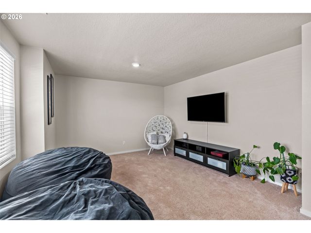 2678 26TH Loop, Springfield, OR 97477