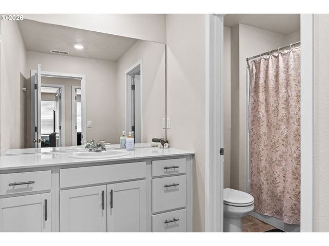 2678 26TH Loop, Springfield, OR 97477