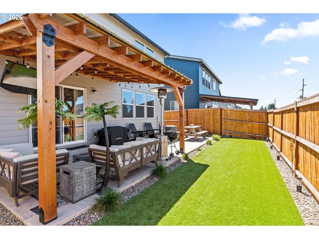 2678 26TH Loop, Springfield, OR 97477