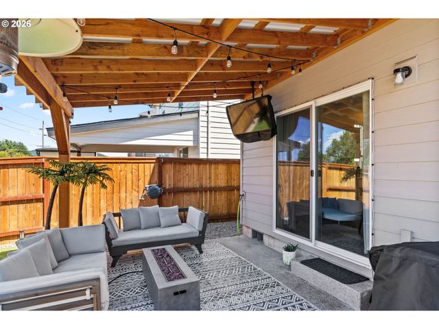 2678 26TH Loop, Springfield, OR 97477