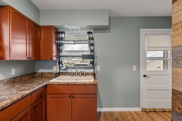 2423 32nd Street, Moline, IL 61265