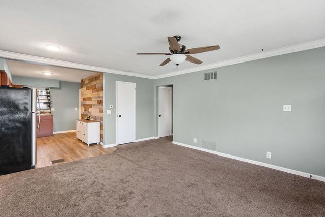 2423 32nd Street, Moline, IL 61265