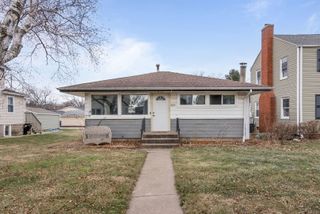 2423 32nd Street, Moline, IL 61265