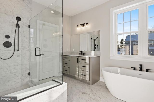 4246 KLEINOT DRIVE, Doylestown, PA 18902