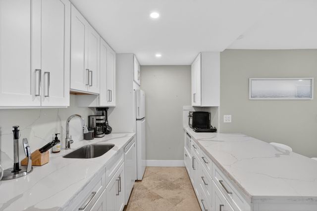 4040 Galt Ocean Drive 708, Fort Lauderdale, FL 33308