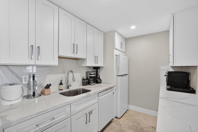 4040 Galt Ocean Drive 708, Fort Lauderdale, FL 33308