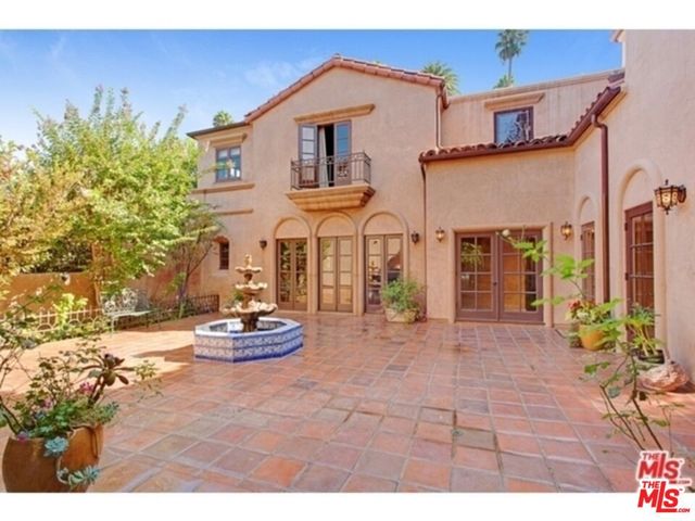 725 N FOOTHILL Road, Beverly Hills, CA 90210