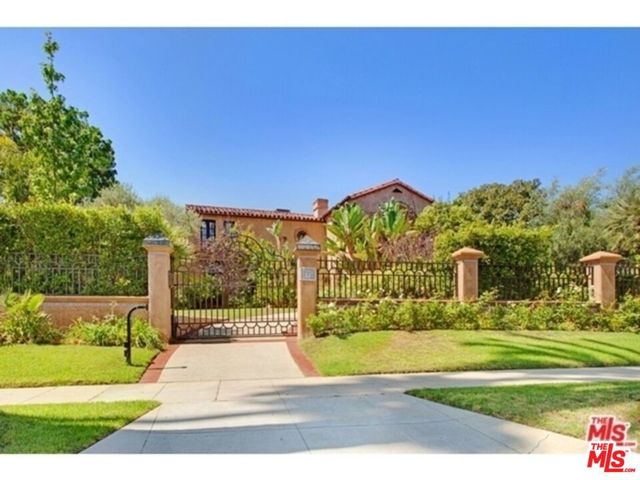 725 N FOOTHILL Road, Beverly Hills, CA 90210