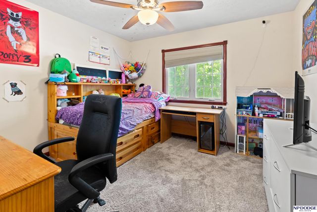 5021 S 149 Street, Omaha, NE 68137