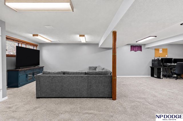 5021 S 149 Street, Omaha, NE 68137