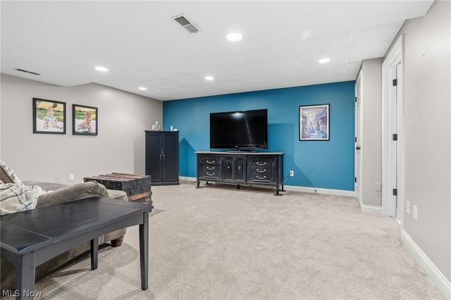 5411 Bridgecreek Avenue NW, Canton, OH 44718