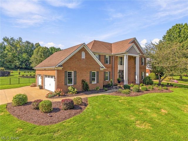 5411 Bridgecreek Avenue NW, Canton, OH 44718