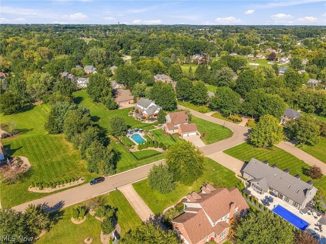5411 Bridgecreek Avenue NW, Canton, OH 44718