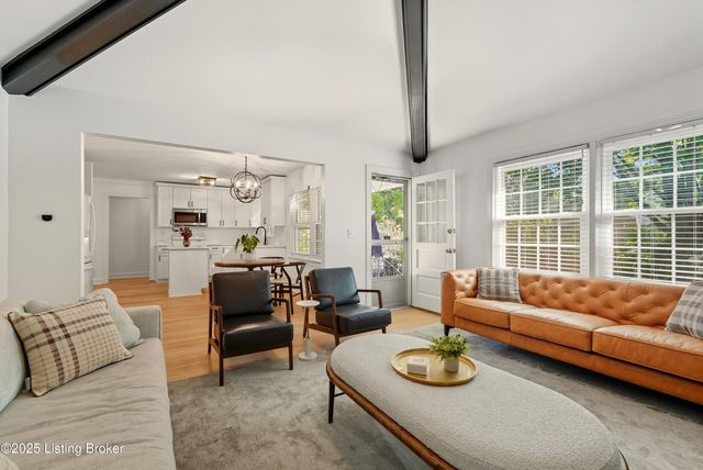 2405 Stannye Ct, Louisville, KY 40222