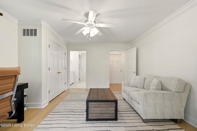 2405 Stannye Ct, Louisville, KY 40222