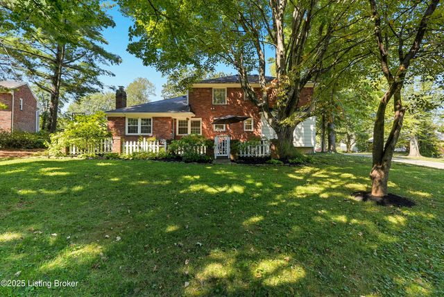 2405 Stannye Ct, Louisville, KY 40222