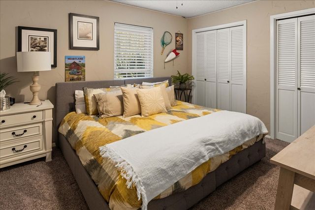 2002 W Lake Drive, Gladewater, TX 75647