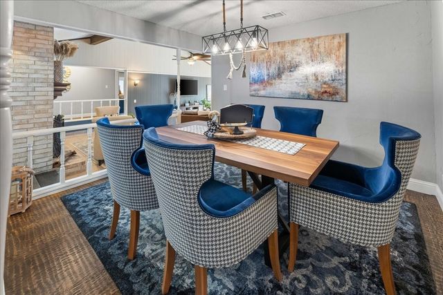 2002 W Lake Drive, Gladewater, TX 75647