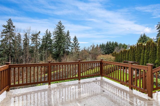 1932 S 370th Court, Federal Way, WA 98003