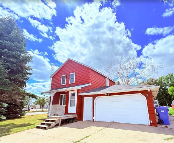 107 7th Street SE, Dilworth, MN 56529