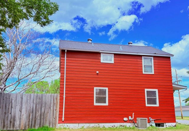 107 7th Street SE, Dilworth, MN 56529