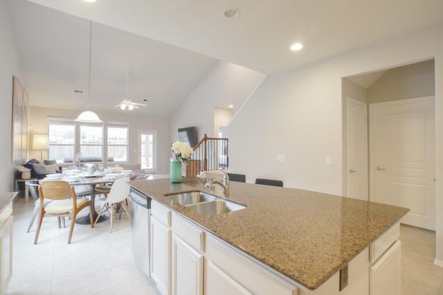 15 Tealight Place, The Woodlands, TX 77375